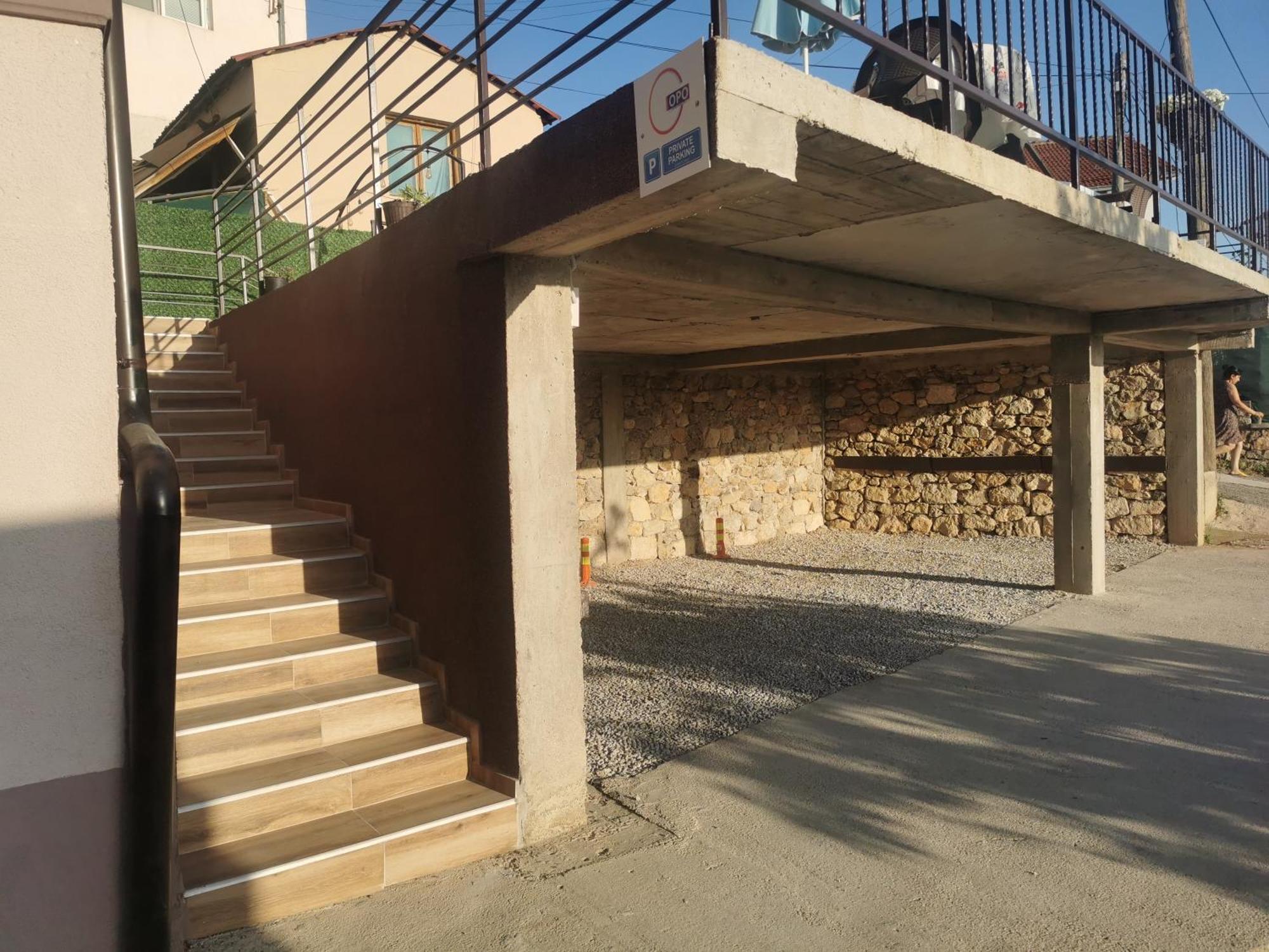 Gopo Guesthouse Elshani Buitenkant foto