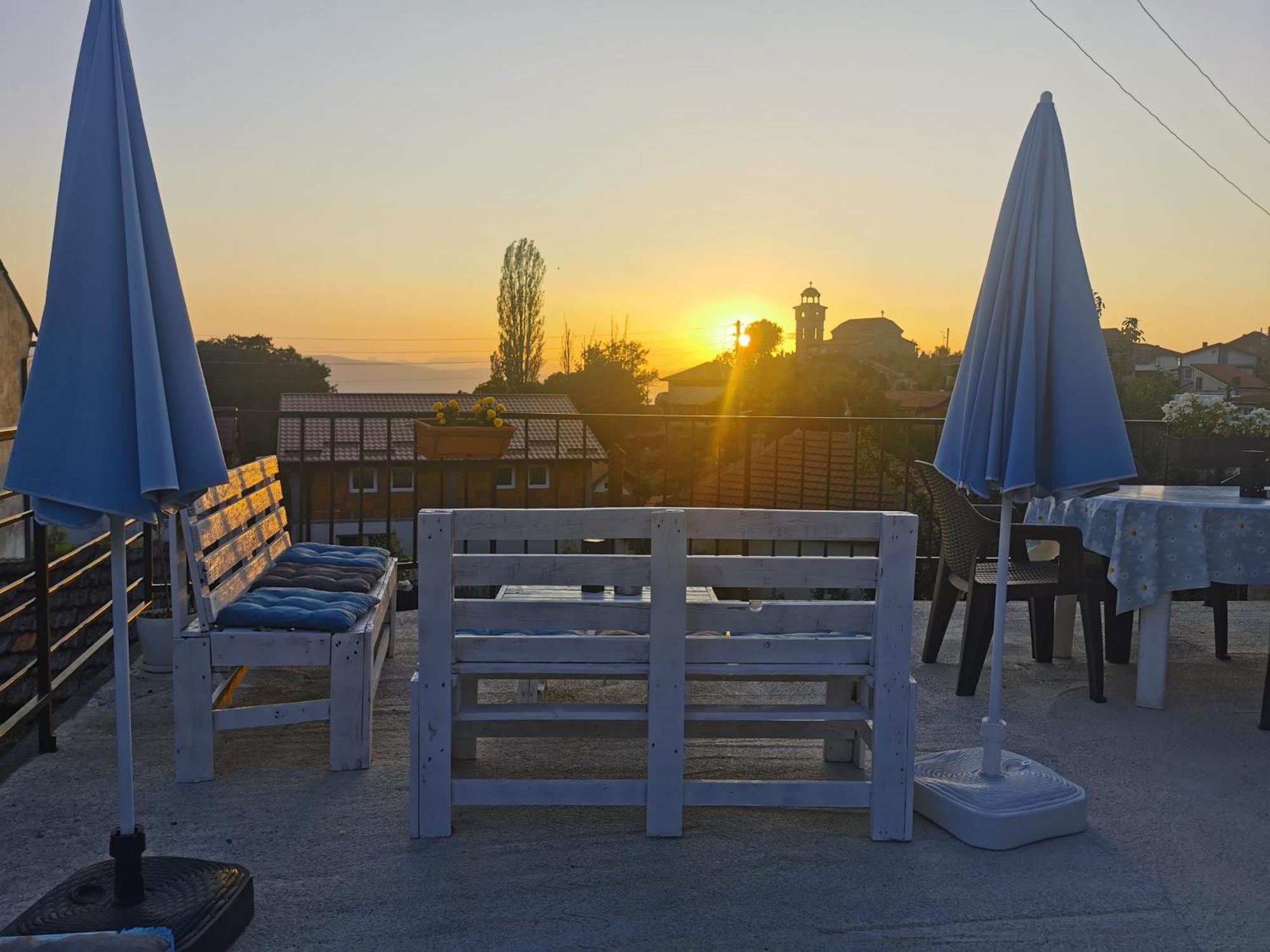 Gopo Guesthouse Elshani Buitenkant foto