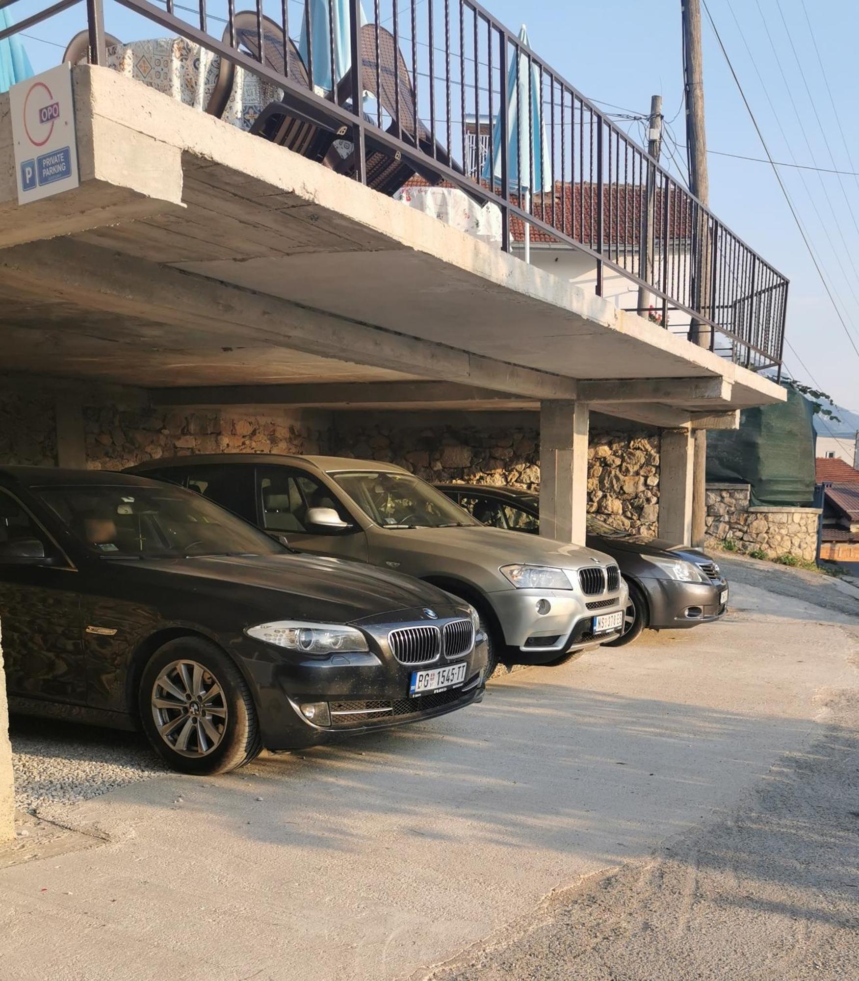Gopo Guesthouse Elshani Buitenkant foto