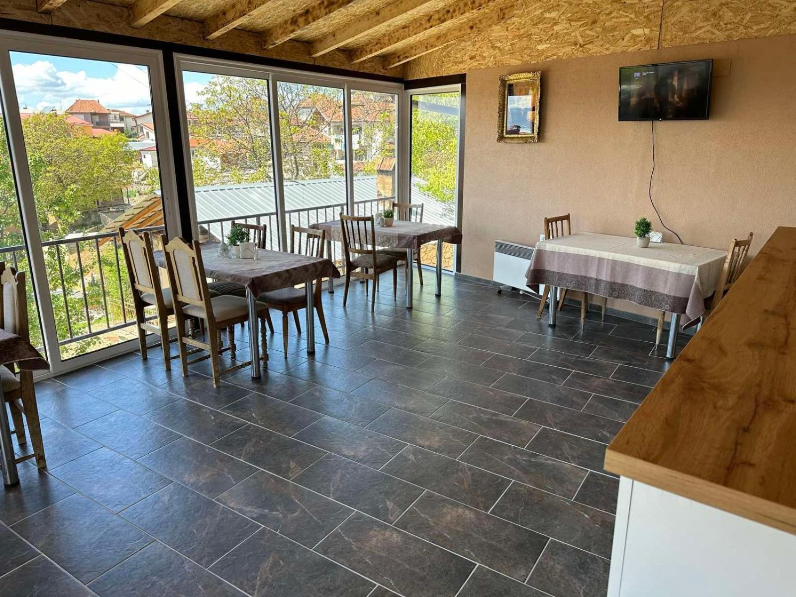 Gopo Guesthouse Elshani Buitenkant foto